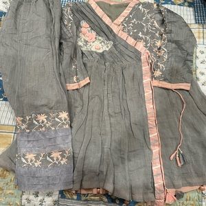 Used good condition 2 piece party drsss Pakistani medium